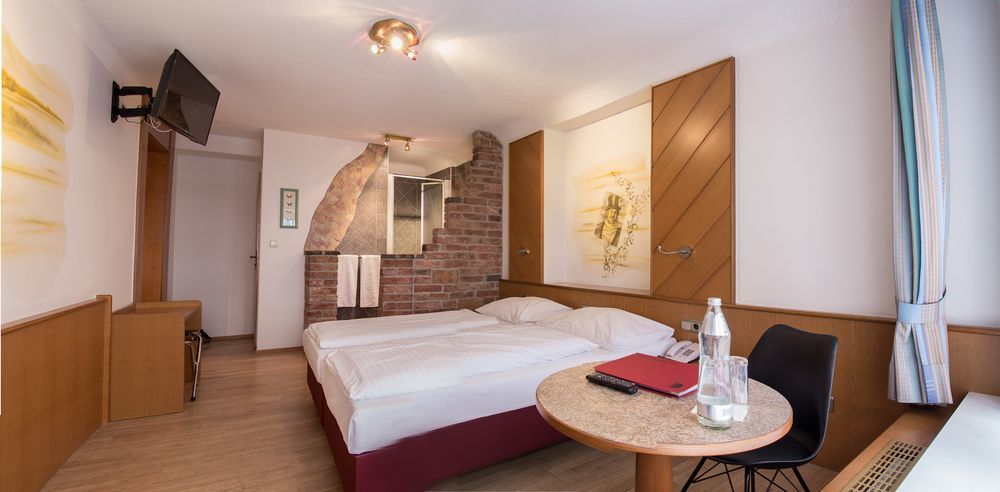 Hotel Schwarzer Baer 4*