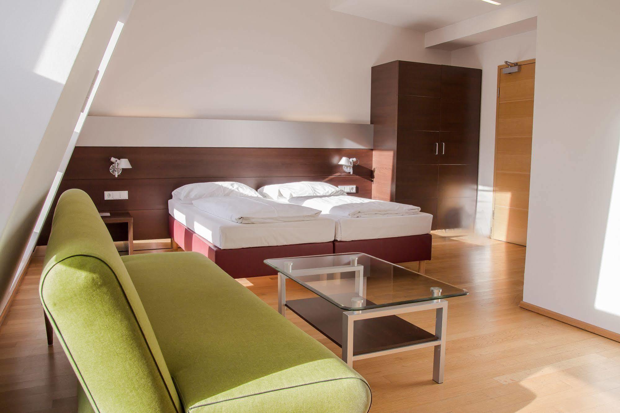 Hotel Schwarzer Baer Linz