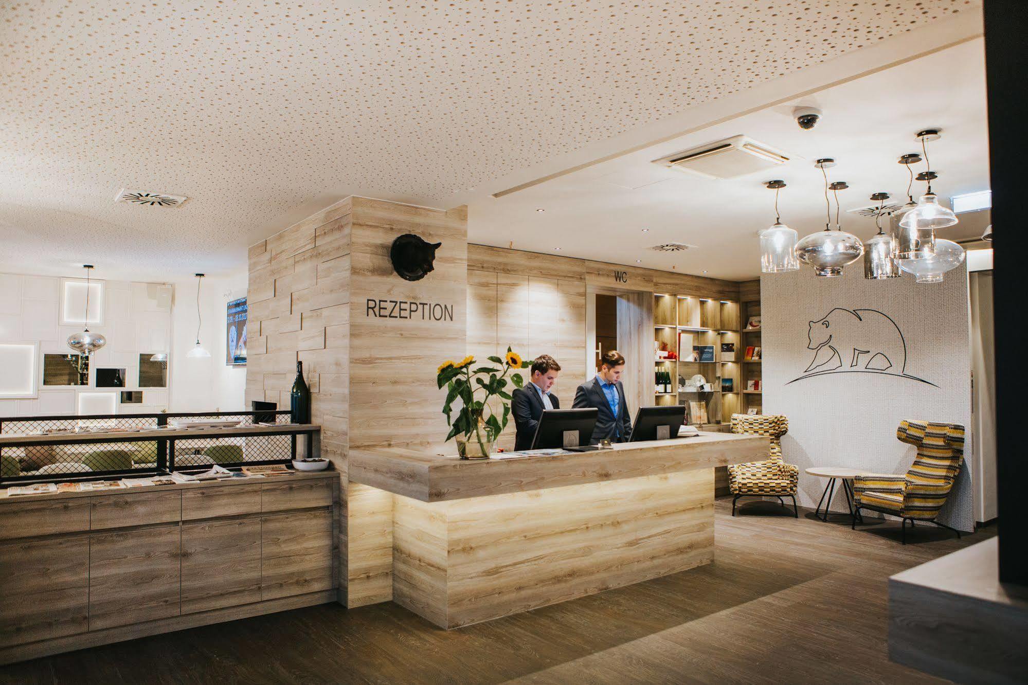 Schwarzer Bär Hotel 4*